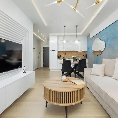 アパート Polanki Aqua With Parking By Renters Prestige