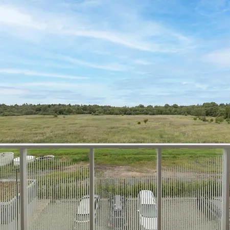 Polanki Aqua With Parking By Renters Prestige Колобжег