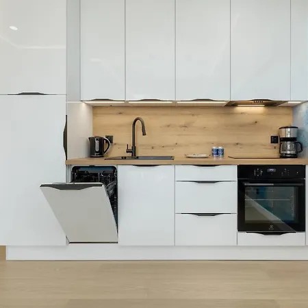 Polanki Aqua With Parking By Renters Prestige דירה *